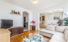 Apartment Lucky 1
